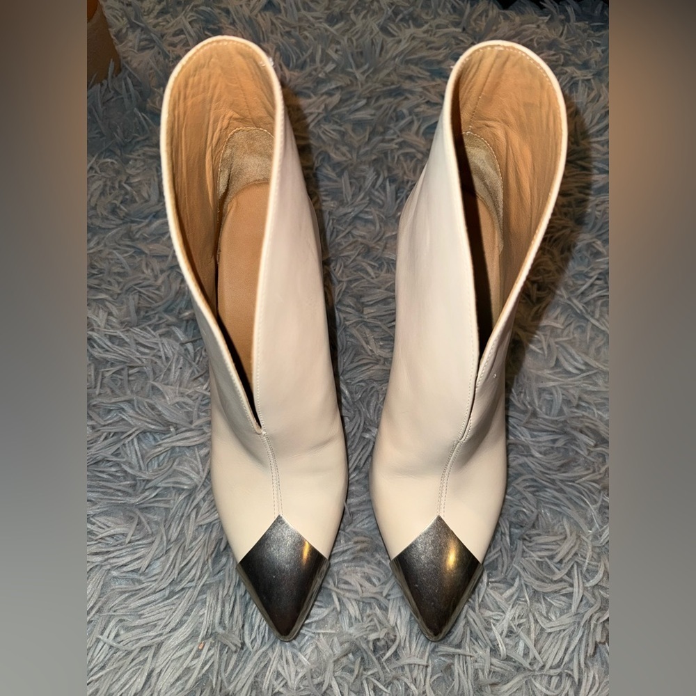 Isabel Marant Adsie Pointed cap toe Bootie - Picture 5 of 10